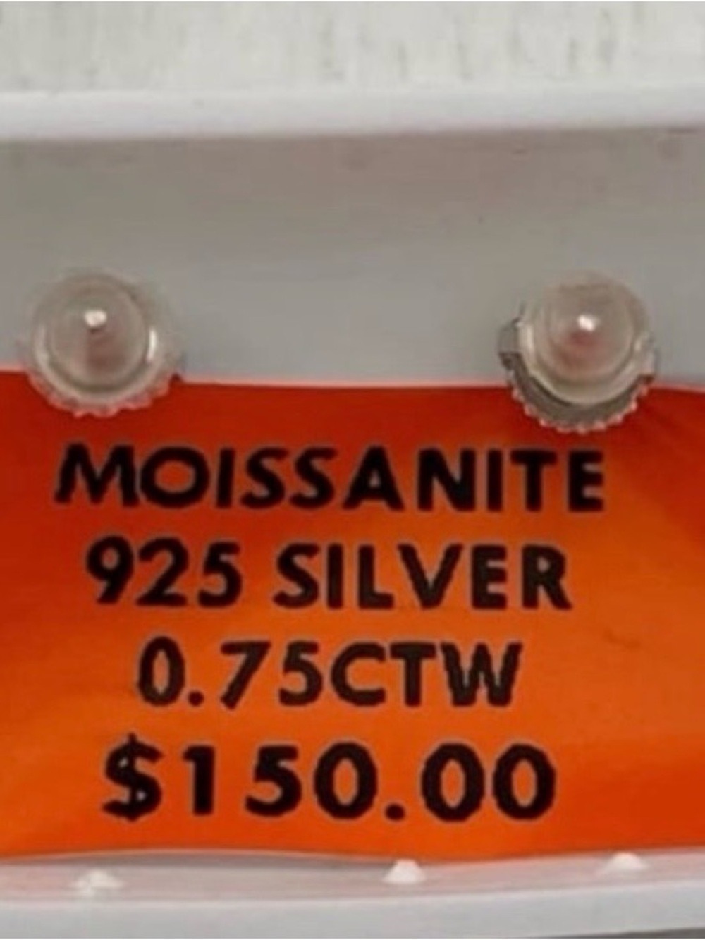 925 silver 0.75ctw Moissanite screw back stud earrings - Picture 3 of 3